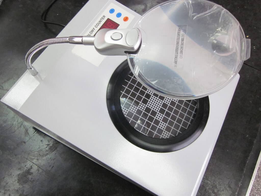 What is a Colony Counter? - Global Laboratory Equipment Supplier | Hinotek