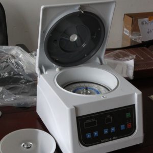 SH120-II-Mini Microhematocrit Centrifuge - Image 2